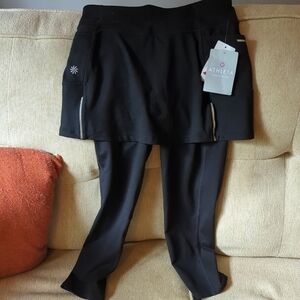 NWT Athleta Black Be Free 2in1 Skort/Pant